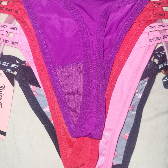 JUICY COUTURE ๐ THONGS - Picture 9 of 16